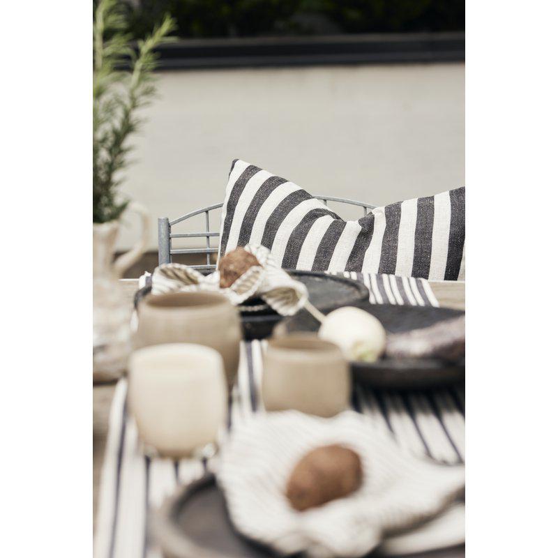 cruella svart stripes bild